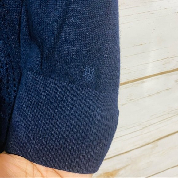 Tommy Hilfiger women’s navy button sweater size M - Picture 3 of 5